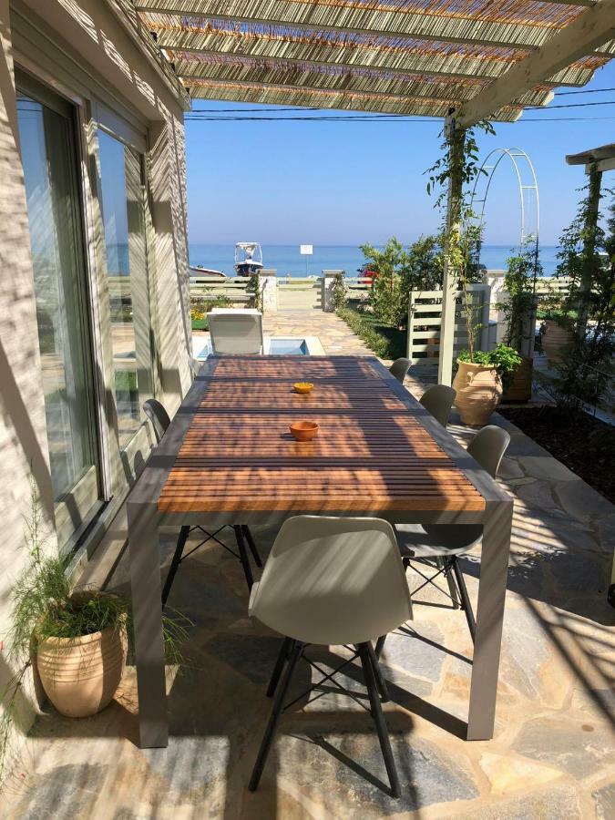 Sea And Sun Luxury Pools' Villas Chorefton Exterior foto